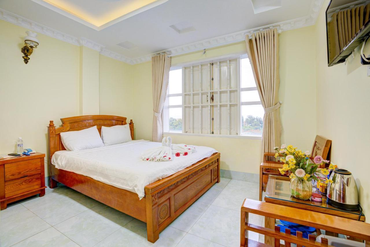 Quang Anh Hotel By The Moment 붕타우 외부 사진