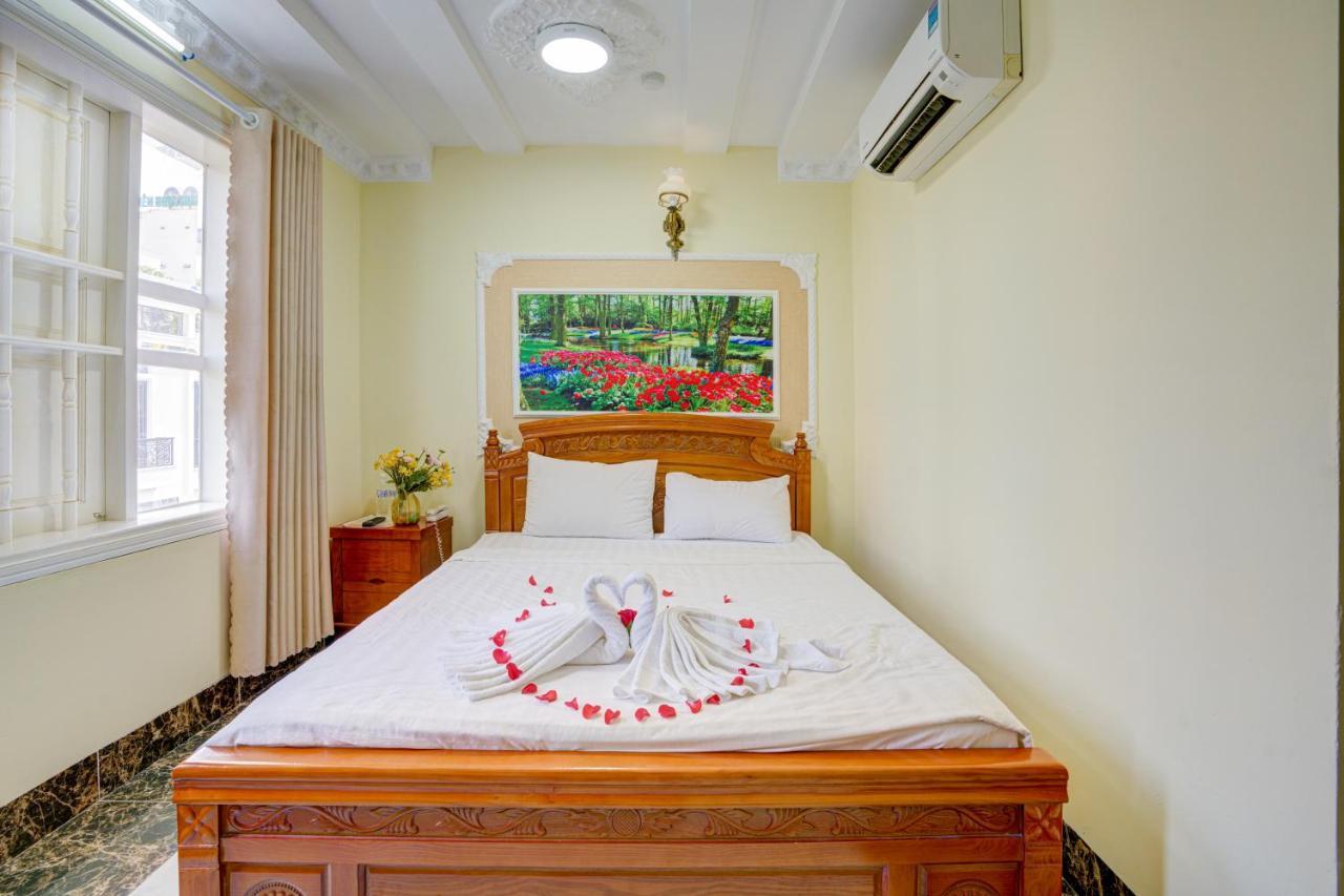 Quang Anh Hotel By The Moment 붕타우 외부 사진