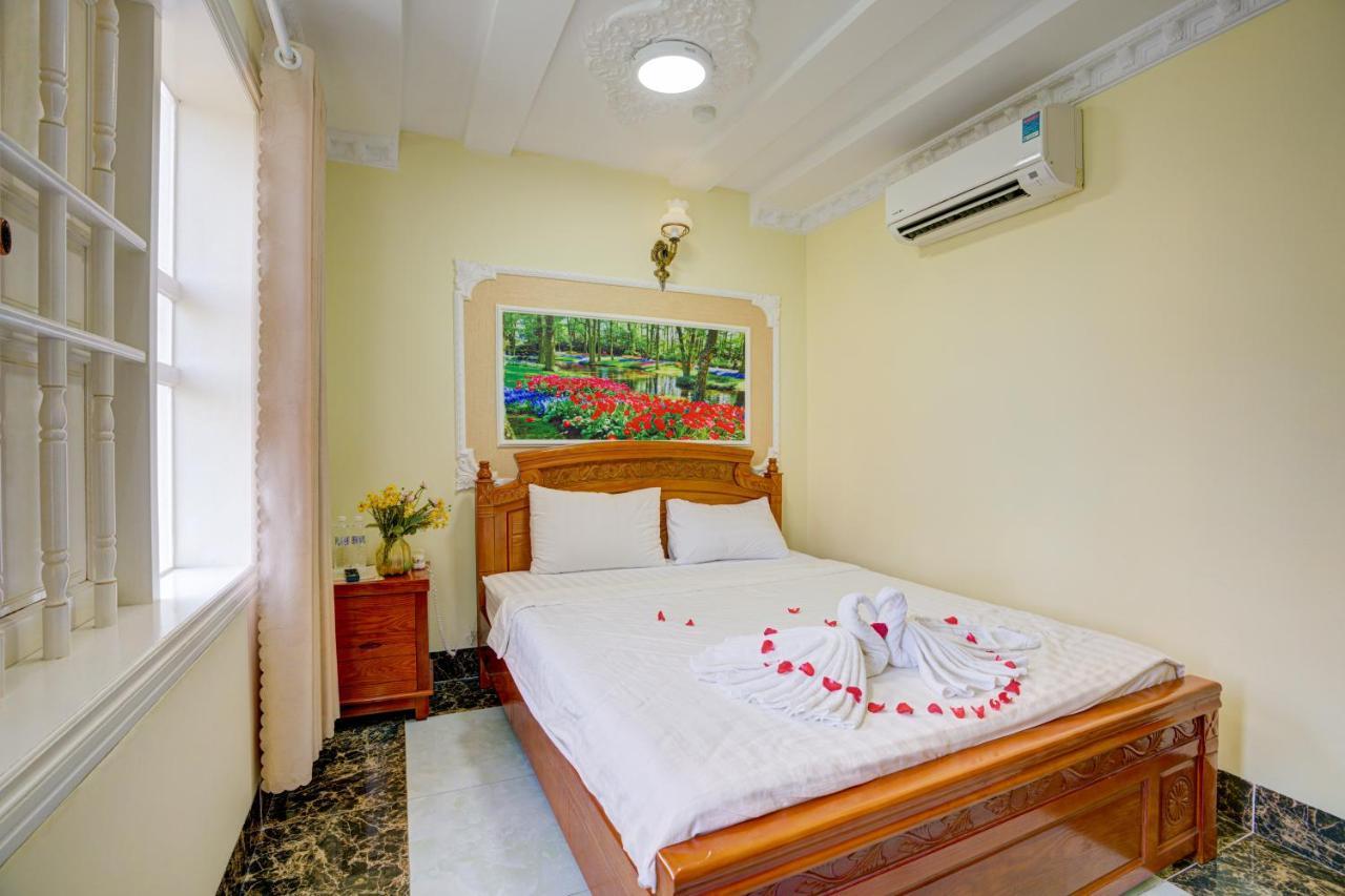 Quang Anh Hotel By The Moment 붕타우 외부 사진