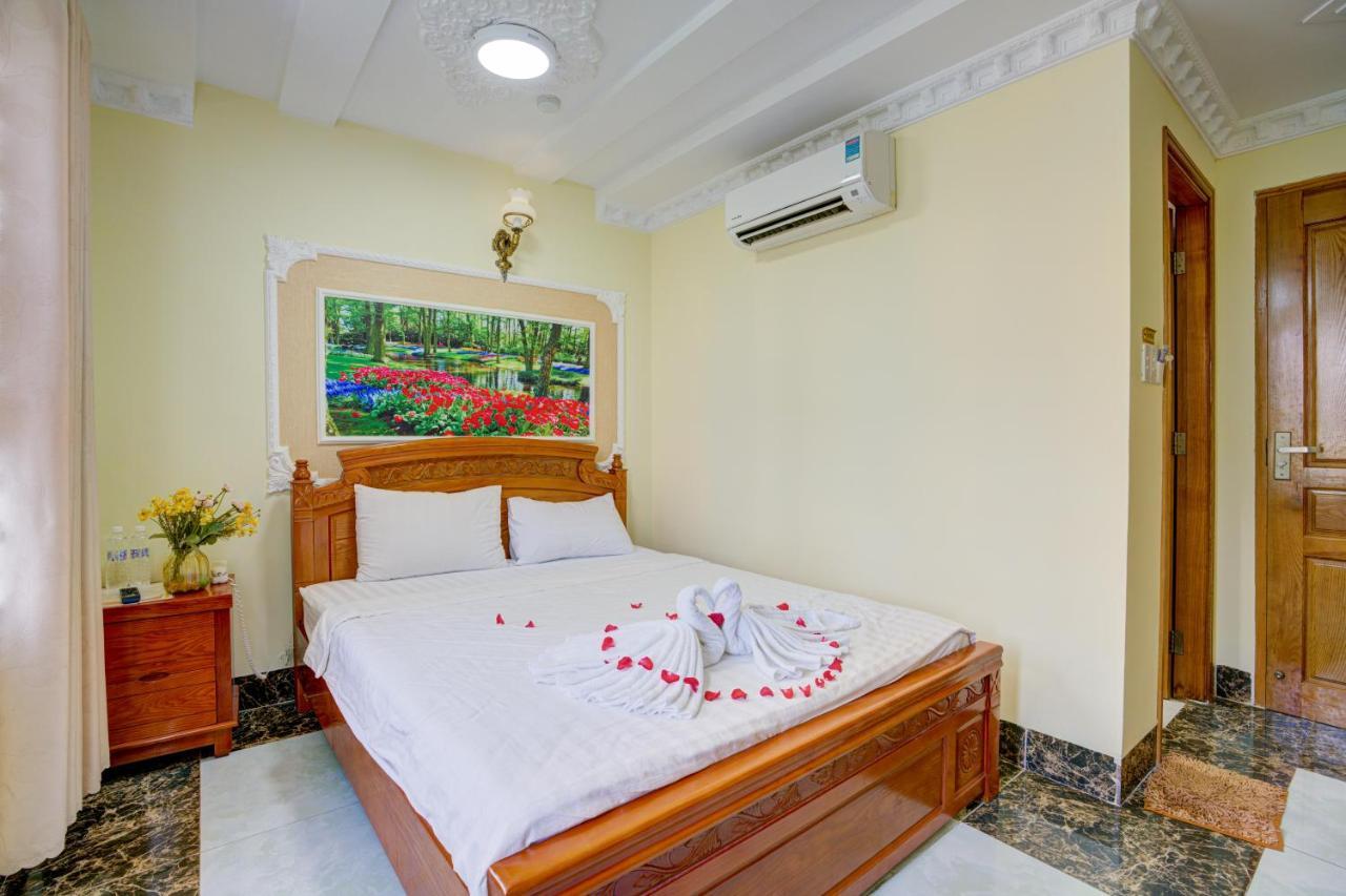 Quang Anh Hotel By The Moment 붕타우 외부 사진