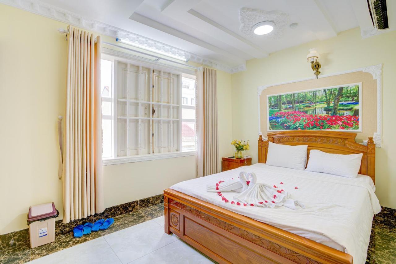 Quang Anh Hotel By The Moment 붕타우 외부 사진
