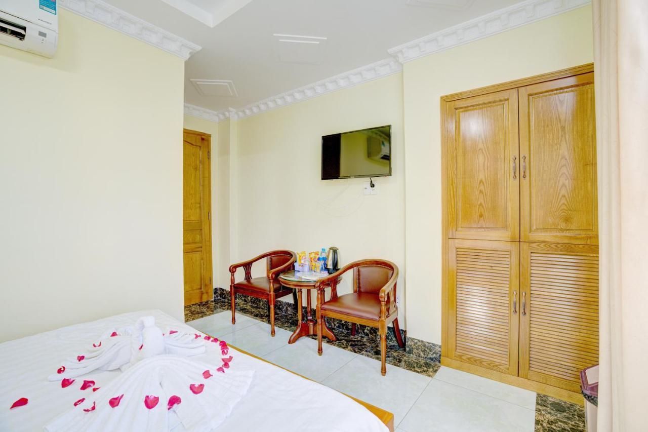 Quang Anh Hotel By The Moment 붕타우 외부 사진