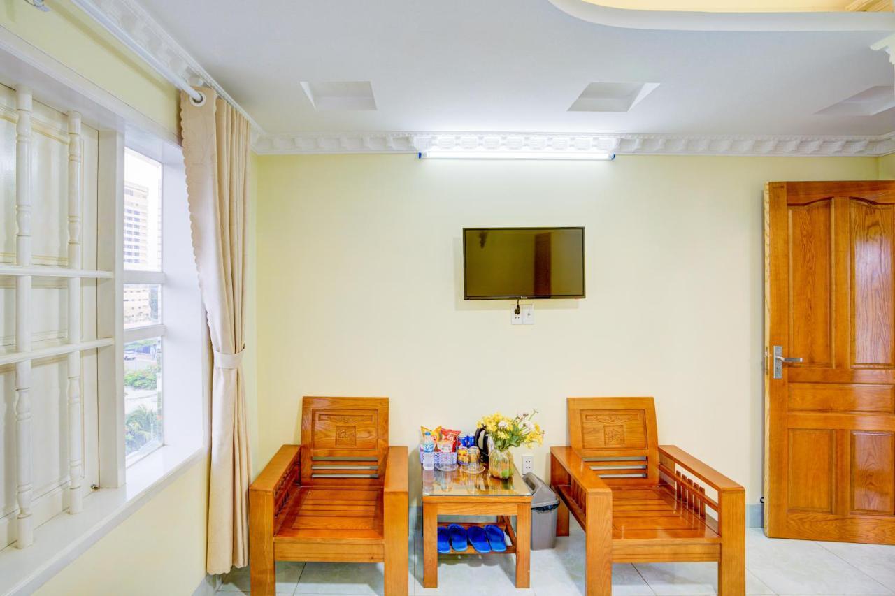 Quang Anh Hotel By The Moment 붕타우 외부 사진