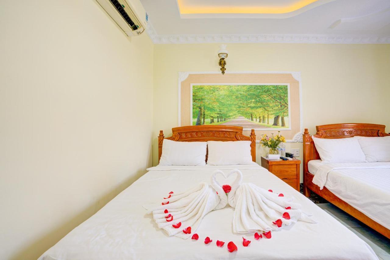 Quang Anh Hotel By The Moment 붕타우 외부 사진