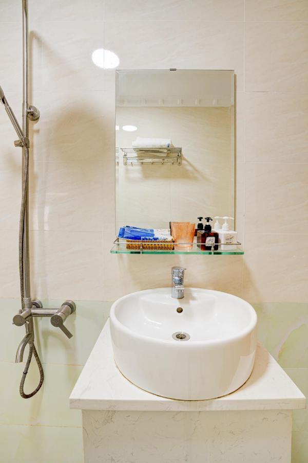 Quang Anh Hotel By The Moment 붕타우 외부 사진