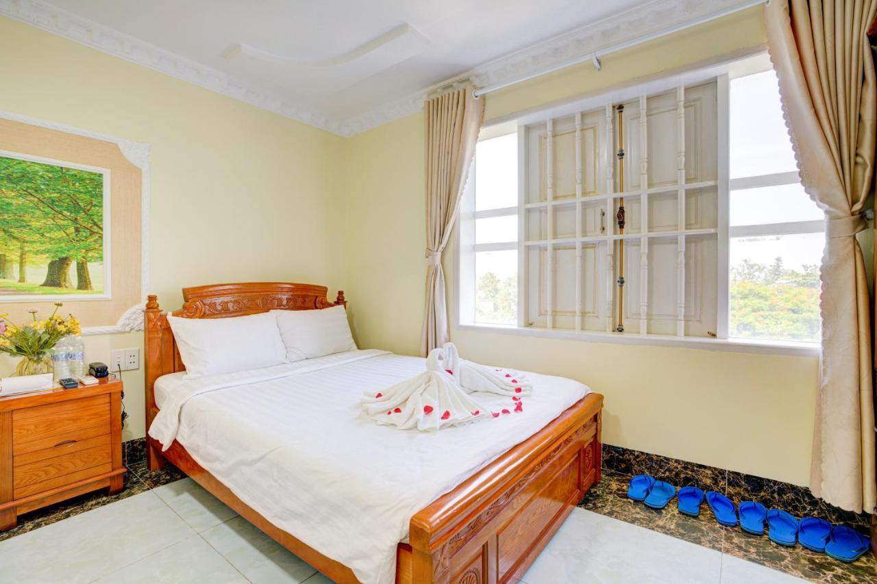 Quang Anh Hotel By The Moment 붕타우 외부 사진